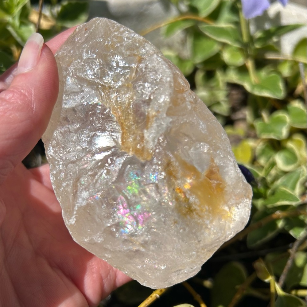 Natural Rainbow Quartz Crystal Stone